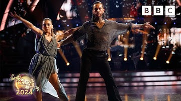 Pete Wicks and Jowita Prystal Rumba to Don