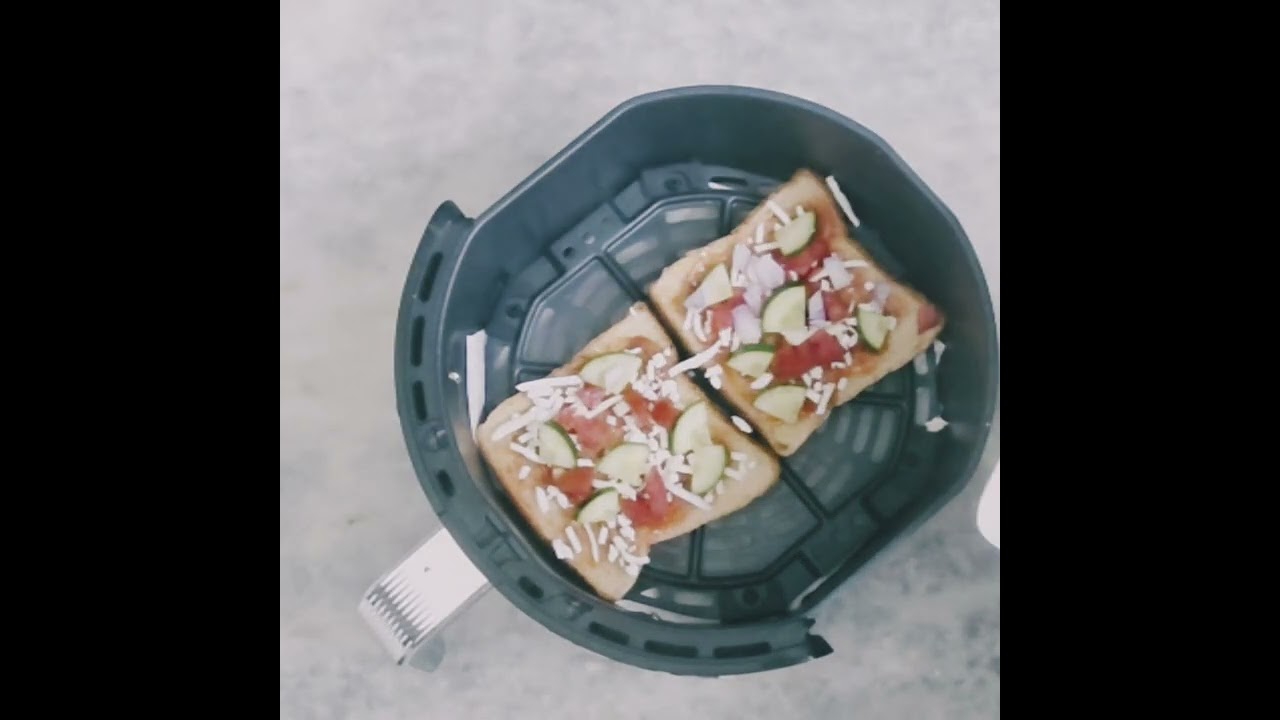 Bread pizza in Airfryer 