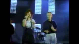 Video Dont leave my this way Communards