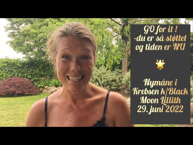 Mart Sander - Suurlinna Katuste Kohal