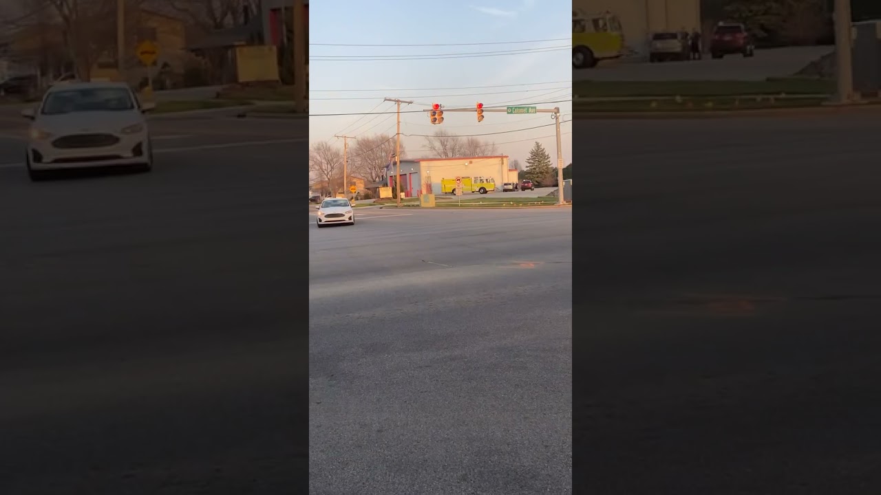 Dyer fire department, rescue 1832 responding