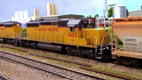 HO Scale OPS: Union Pacific SD40s 