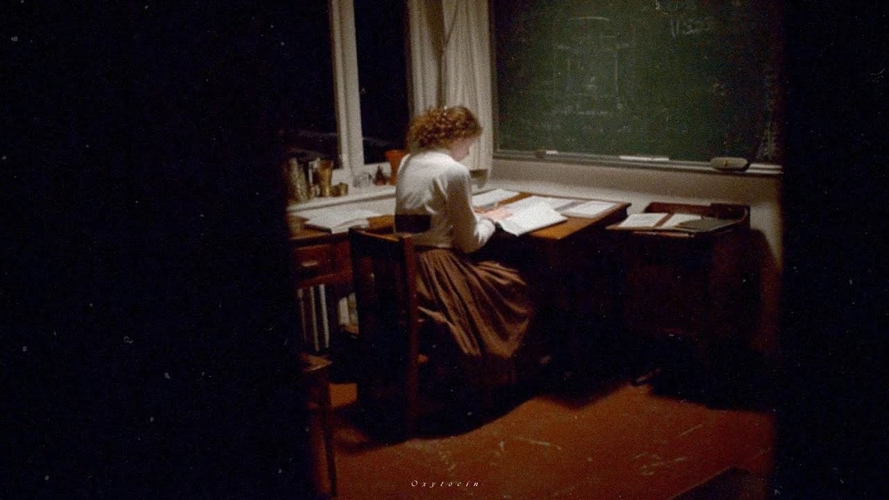 Deep Focus in an Old Library