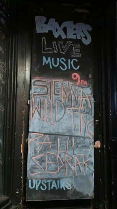 Baxters Fitzroy Sienna Wild covers mashup. From 1964 to 2008. #livemusic  #oasis #acousticcover
