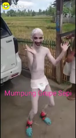 Asshiap ada orang gila