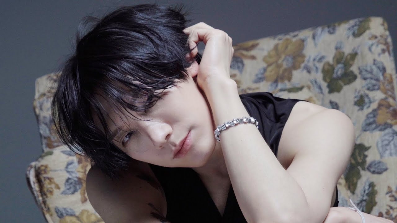 설레는 마음을 담아 촬영했습니다 🖤 | GQ Thailand Photoshoot Behind
