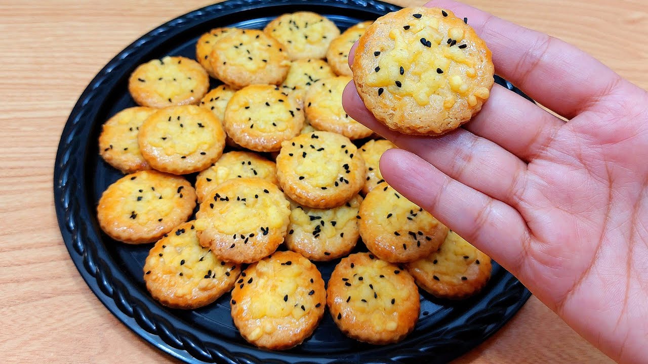 بسكوت حادق بالجبنة ناعم ودايب دوبان⁉️ من ٢كوب دقيق عملت كمية كبيرة ❗️@shimaa81