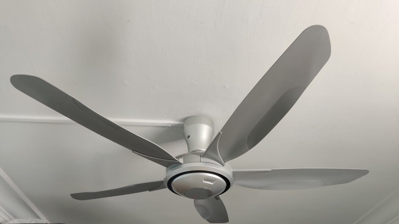 KDK Ceiling Fan K15Z9 with remote and 