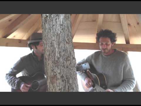 Stageit.com treehouse ad.