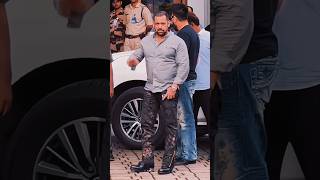 Salman Khan💕 Spotted At Mumbai Airport Bhaijaan 4K Whatsapp Status🔥