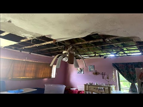 Woman living in car after city deemed her Miami Gardens home unsafe