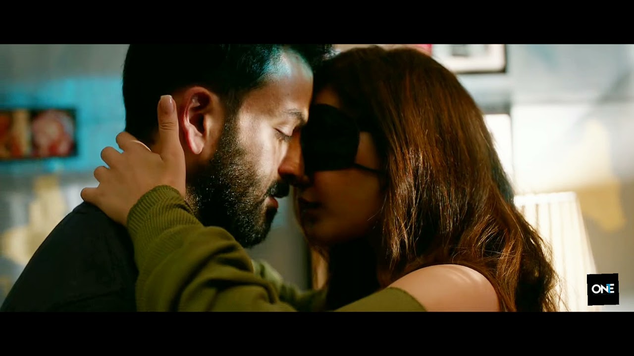 Bramham  kissing scene   HD  Prithviraj Sukumaran  Rashi Khanna