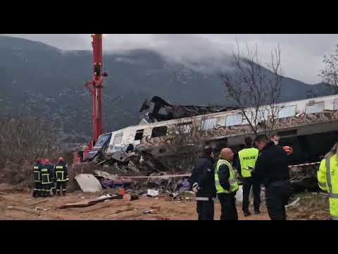 Σύγκρουση τρένων - Οι πρώτες πρωινές εικόνες