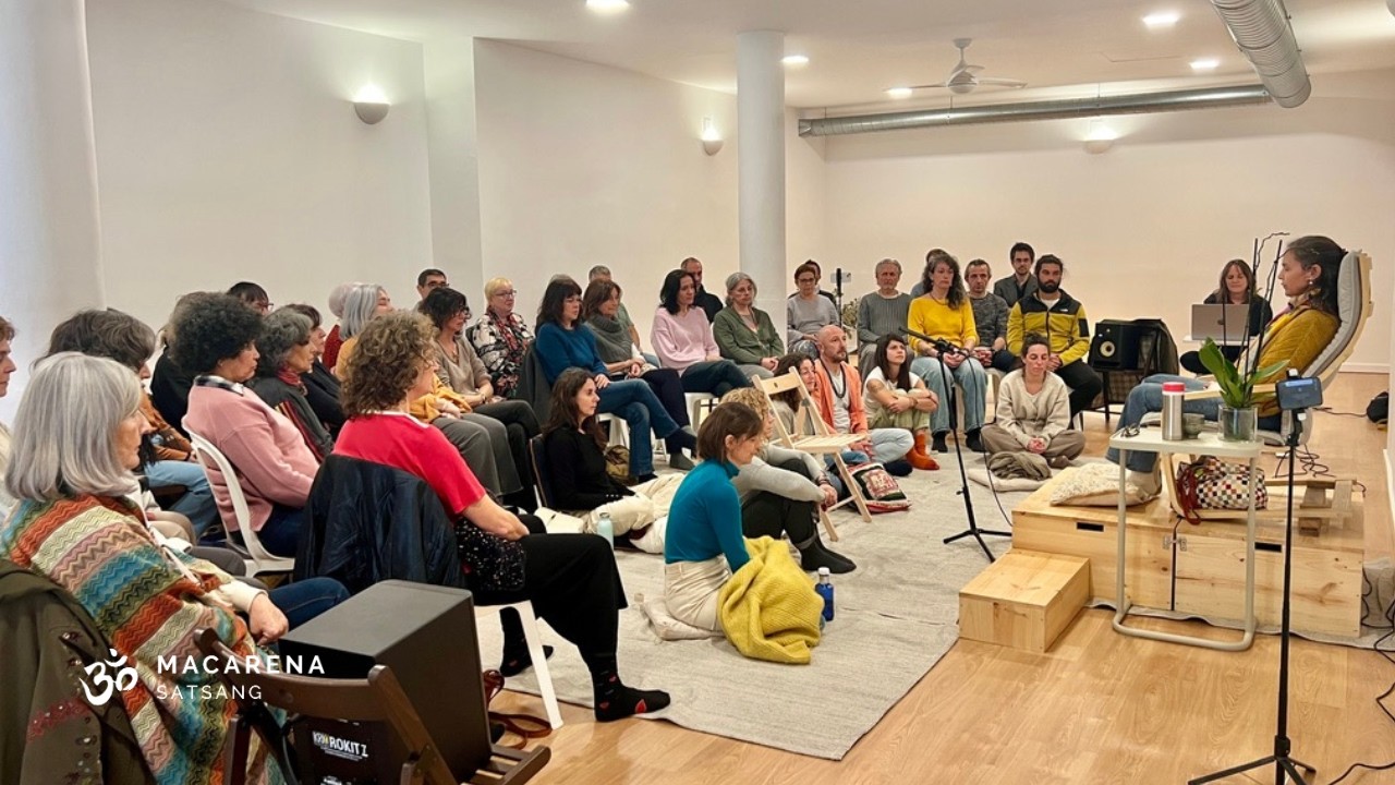 Satsang con Macarena. 