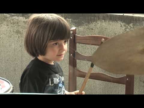 ფოთელი პატარა დრამერი პანდემიის შემდეგ დიდ კონცერტს გვპირდება 25 05 20