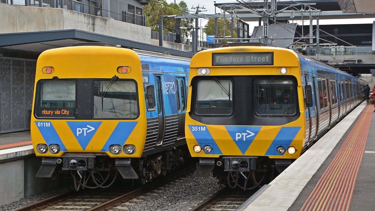Comeng & Siemens Trains at St Albans - YouTube