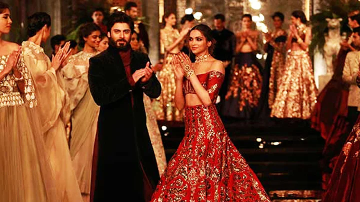 (Pics) Deepika Padukone & Fawad Khan Walk For Manish Malhotra's The Persian Story | ICW 2016