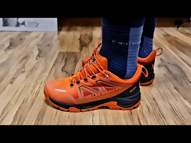 Helly Hansen HH Cascade Low HT ☆unboxing☆ Review & Feet - YouTube