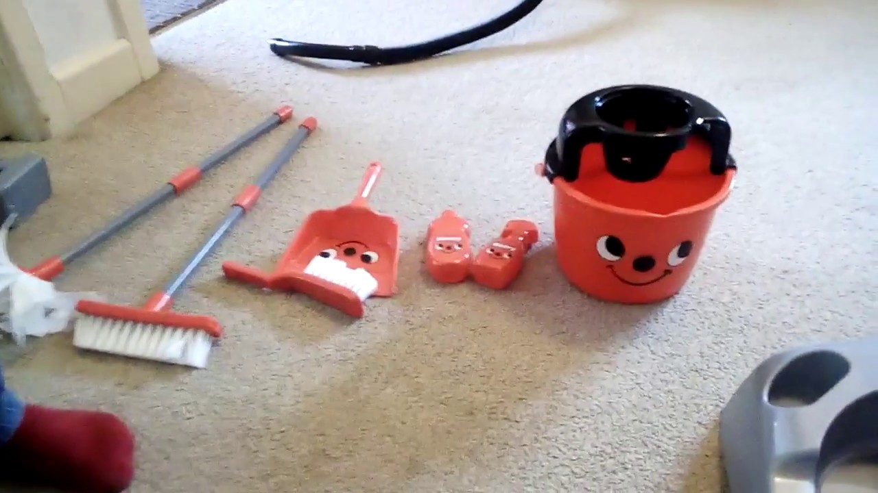 Casdon Deluxe Henry Cleaning Trolley/ Unboxing and a quick demonstration