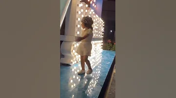 كلو عادي الا انتي شمس طالعه Shorts 
