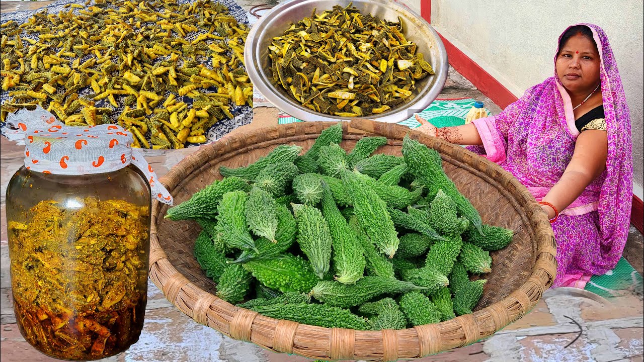 बिना धूप सालों-साल चलने वाले करेले का अचार का एकदम असली तरीका Karele ka Achar / Bitter Gourd Pickle