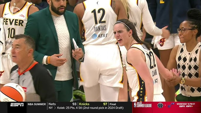 🫢😂 Caitlin Clark HELD BACK from ref, then calls him over | Indiana Fever  WNBA women's basketball - YouTube