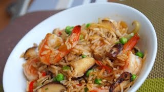 Жареный рис с креветками и шиитаке Жареный рис с креветками и шиитаке