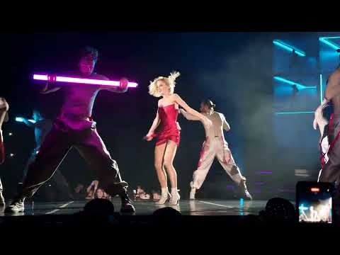 Полина Гагарина - 04 Тени (Казань 20.05.2023)