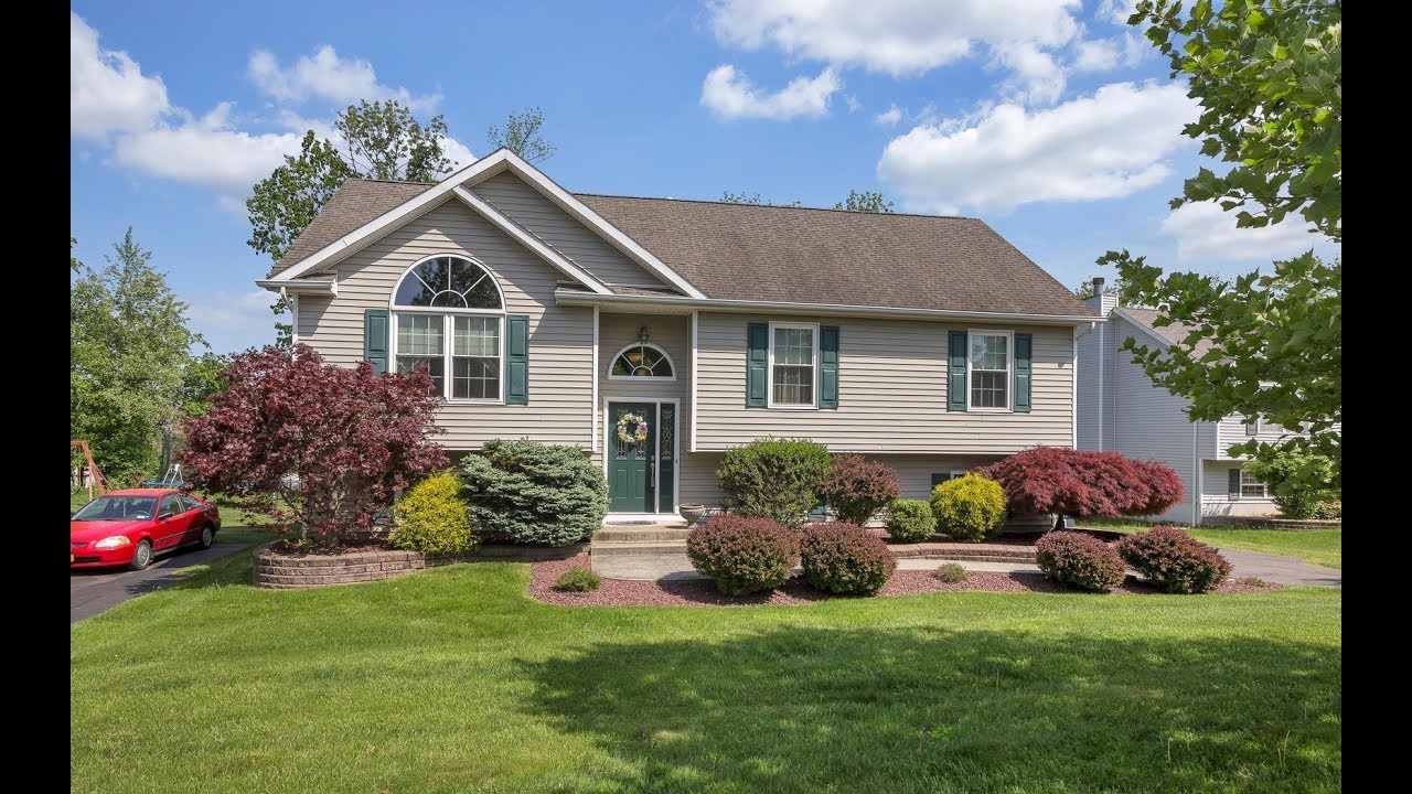 Real Estate Video Tour 9 Berkeley Court, Highland Mills, NY 10930