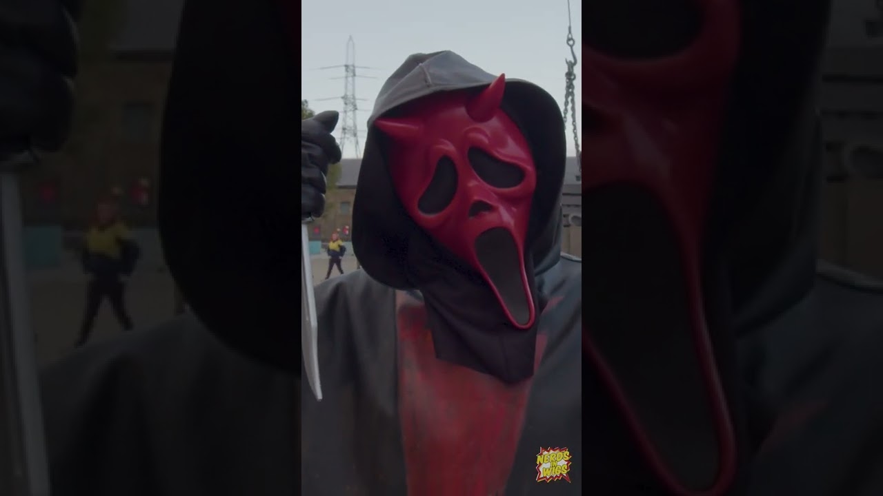Dead by Daylight Cosplay - Ghostface (Raining Blood) | MCM London Comic Con #Shorts