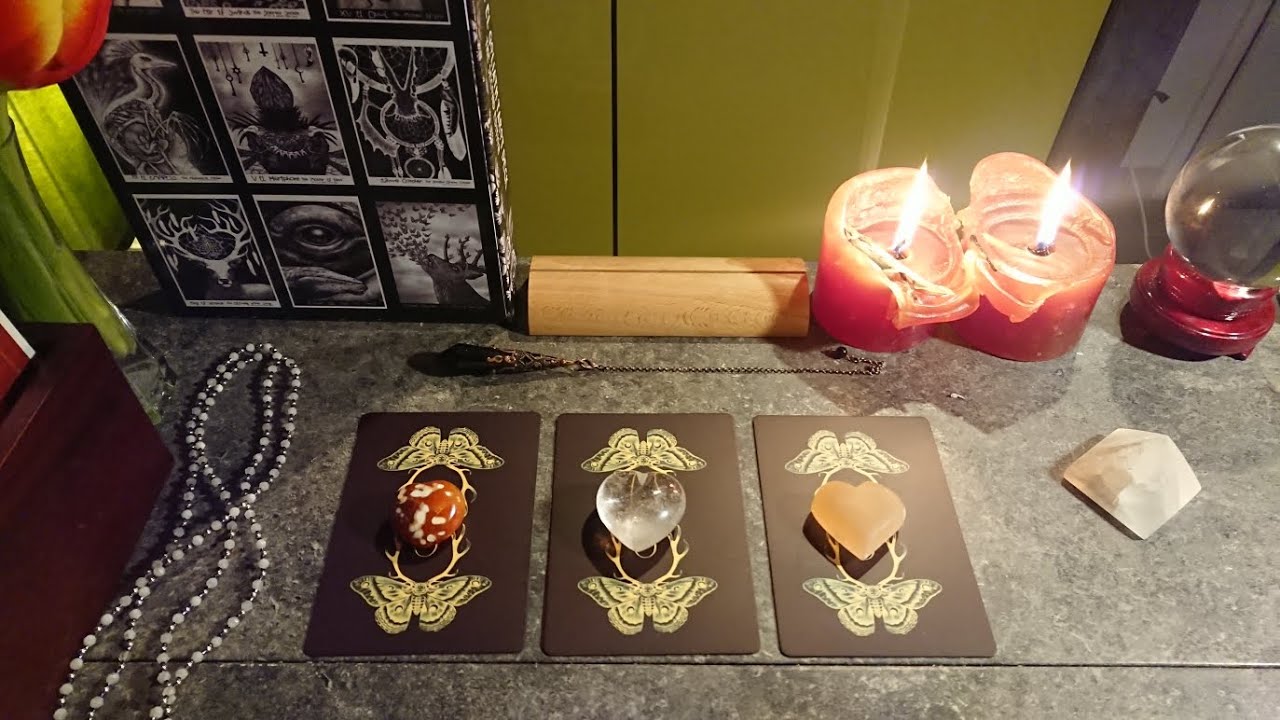 Što vas vuče ovoj osobi? ♠️ ljubavno tarot čitanje 💣 odaberite skupinu 💖