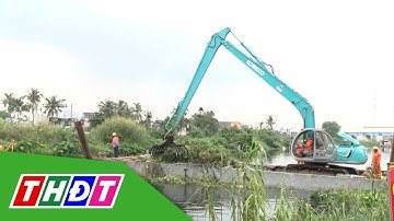 Tổ chức vớt rác trên sông Sài Gòn bằng thiết bị hiện đại | THDT