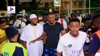 ALIKIBA Alivyotua kwa MBWEMBWE na Timu yake ya CROWN FC kukipiga kwenye Ramadhan Cup