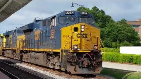 [CSXT]3297 GE ET44AH,5472 GE ES40DC,37 GE CW44AC Leads U325-22 Empty SCWX Coal Train NB In Fay NC