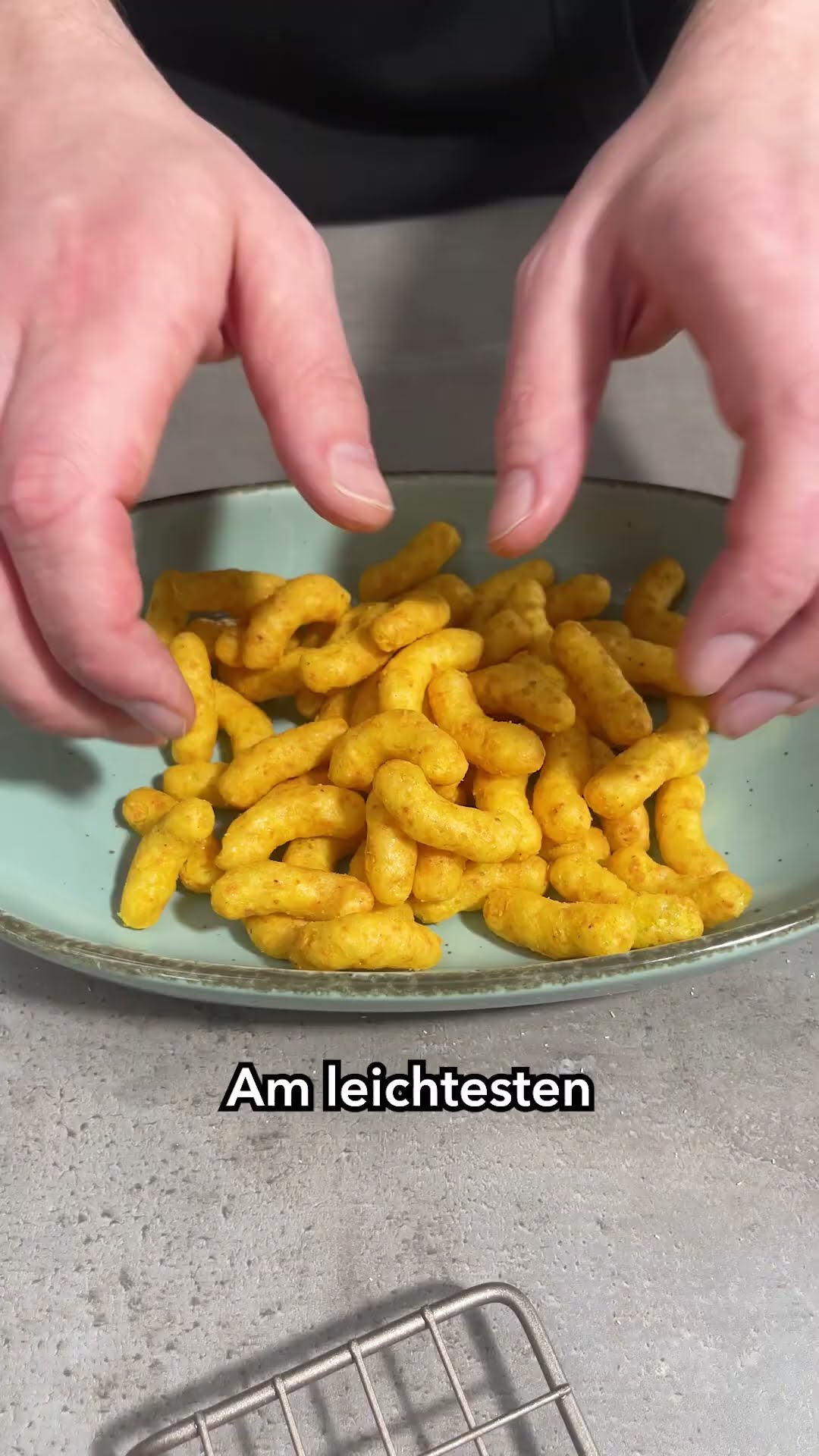 Knusprige Corn Dogs mit einer Panade aus Erdnussflips. Lieben wir! 🙌 ...