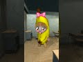 学校で勉強しているバナナ猫 🍌😽🎓 #shorts