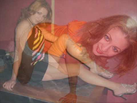SOLA CON MI SOLEDAD - LESLIE MEDINA