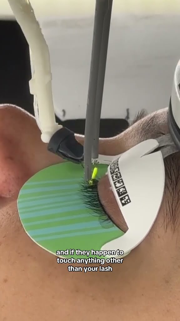 I Got My Lashes Done By a Robot