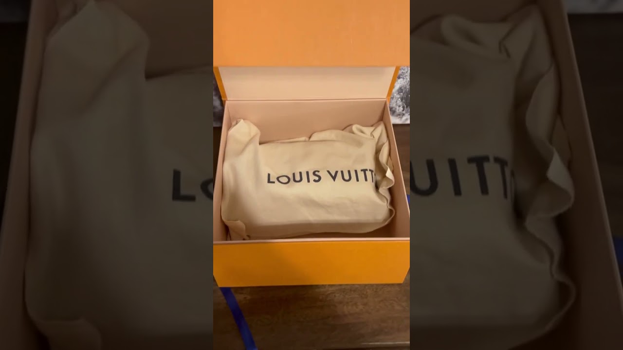 Unboxing - 루이비통 3D 모노그램 티셔츠 Louis Vuitton SIGNATURE 3D POCKET MONOGRAM T-SHIRT  