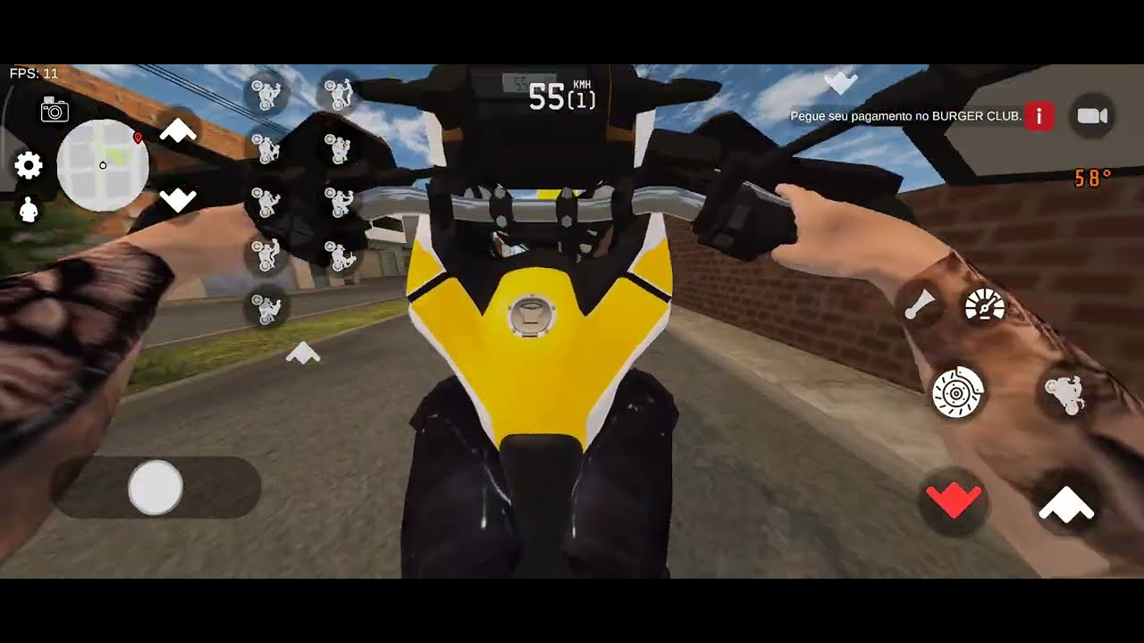 Fazendo entregas com África twin brasileirinha