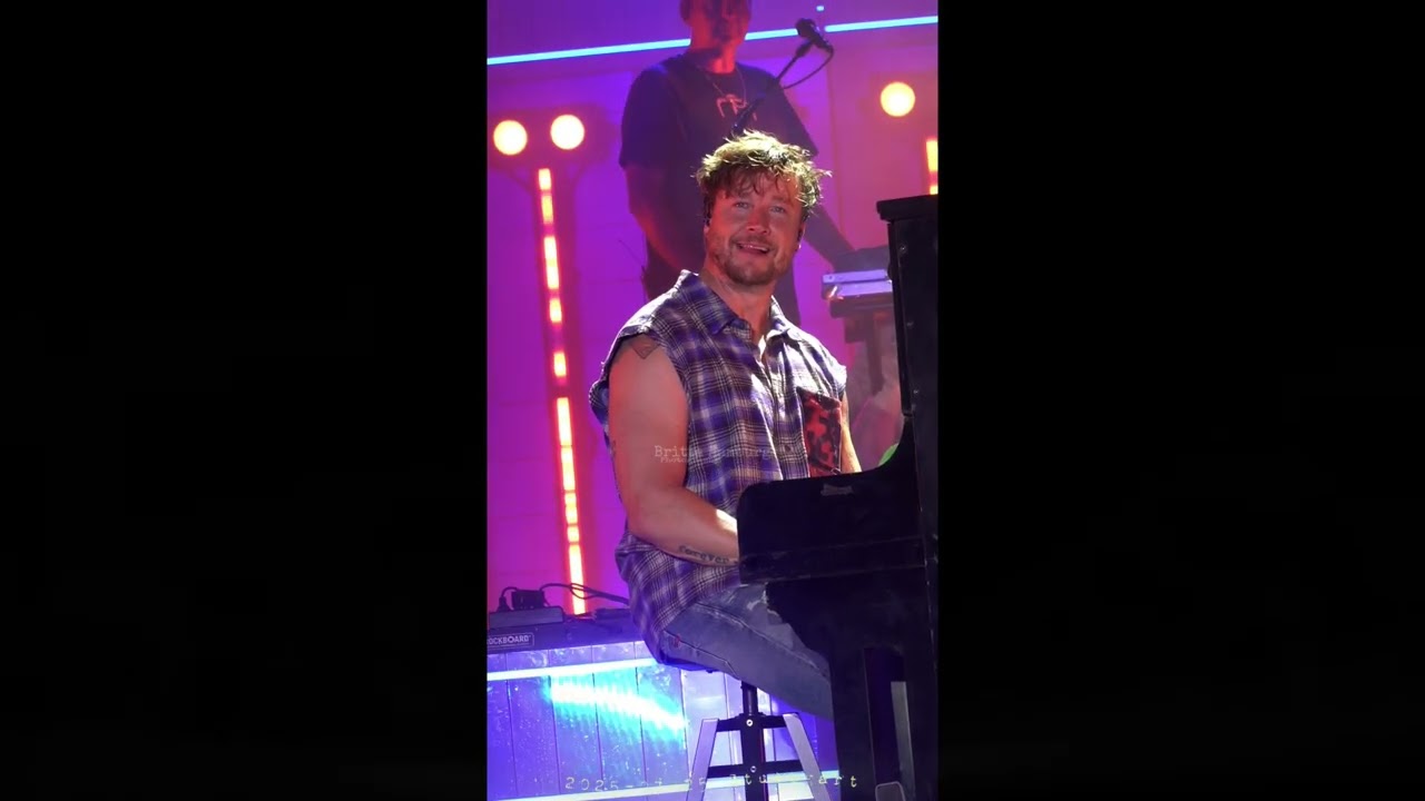 2025-07-25 Seasons ❄️🌱☀️🍂 ~ Samu Haber @​Stuttgart