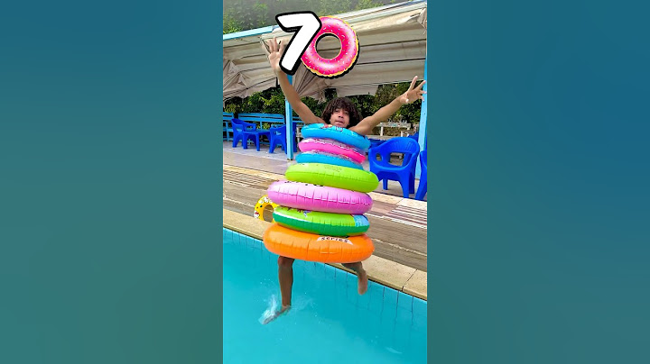 السباحه ب أكبر كميه عوامات 🙀