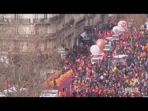 Video: Epidemia: uno scatto rivelatore per i valori culturali e scientifici