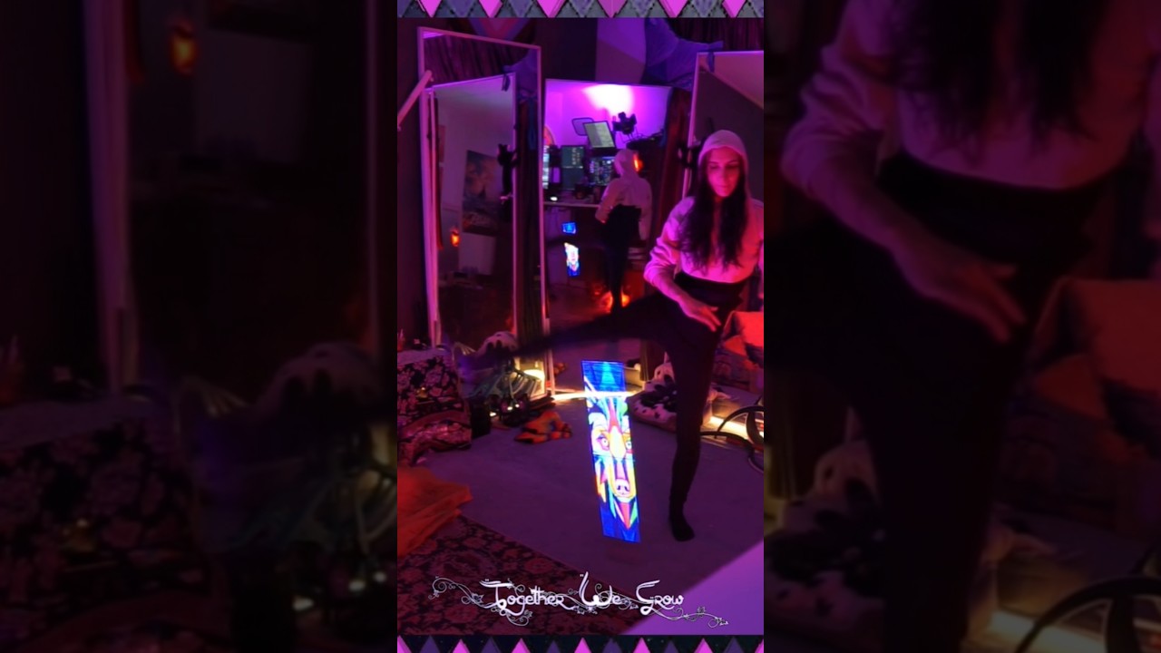 Visual levi wand 💜 #leviwand #flowarts #lighttoys #twitchstreamer #flowstreamer