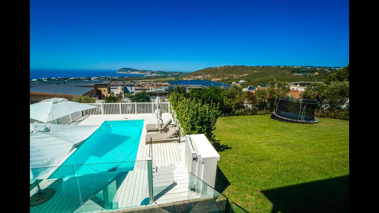 Jane St - Whale Rock - Plettenberg Bay