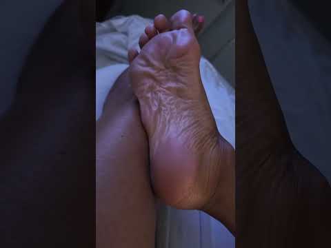 #asmr #shorts #sole #toes #beauty #barefoot #feet #legs #pedicure