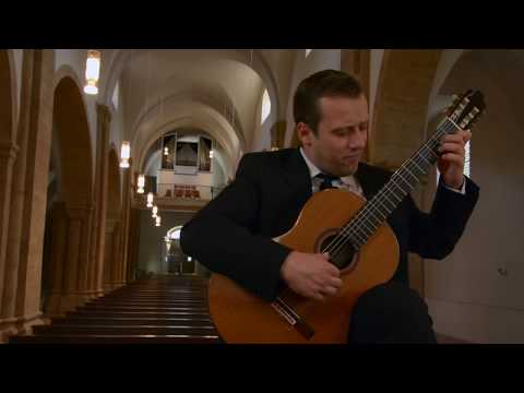 Obsequio a el maestro - M. Castelnuovo-Tedesco played by Sanel Redžić