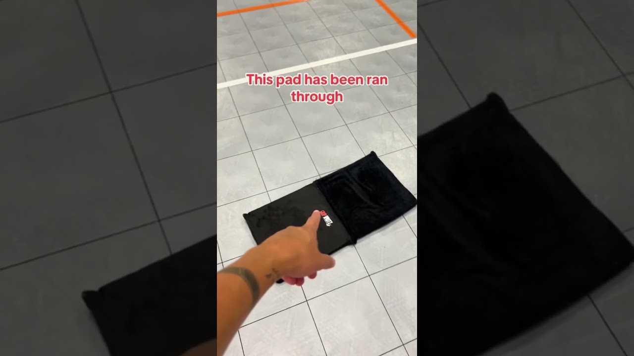 No matter how dirty the traction mat is, it still works! #basketball #basketballshoes #bball