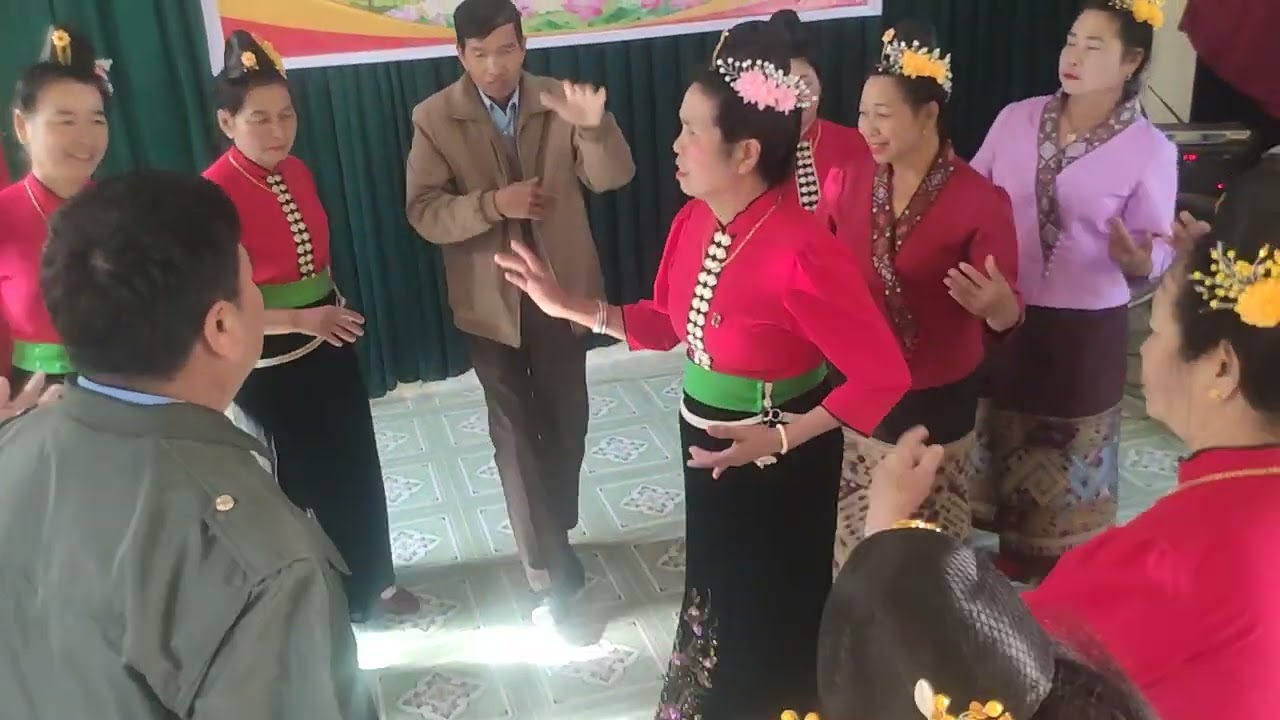 Câu lạc na phay na tông giao lưu tại ban na phay 