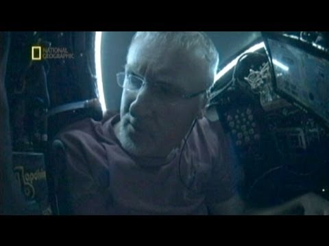 James Cameron relata sensação de descer até o ponto mais profundo da Terra  - BBC News Brasil